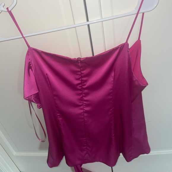 Pink top - Picture 3 of 3